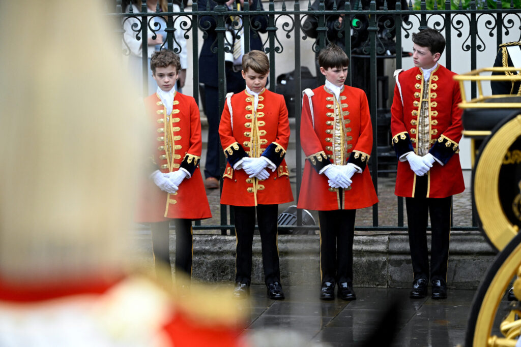 Imagem Ilustrando a Notícia: Príncipe George pede para Charles III mudar regra da coroação para evitar bullying