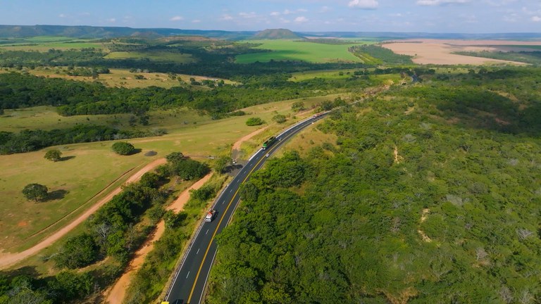 Imagem Ilustrando a Notícia: Goiás receberá R$ 940 milhões de investimento para rodovias em 2023