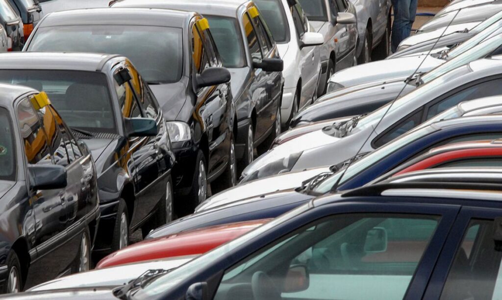 Imagem Ilustrando a Notícia: Governo vai destinar mais R$ 300 milhões em incentivos para carro popular