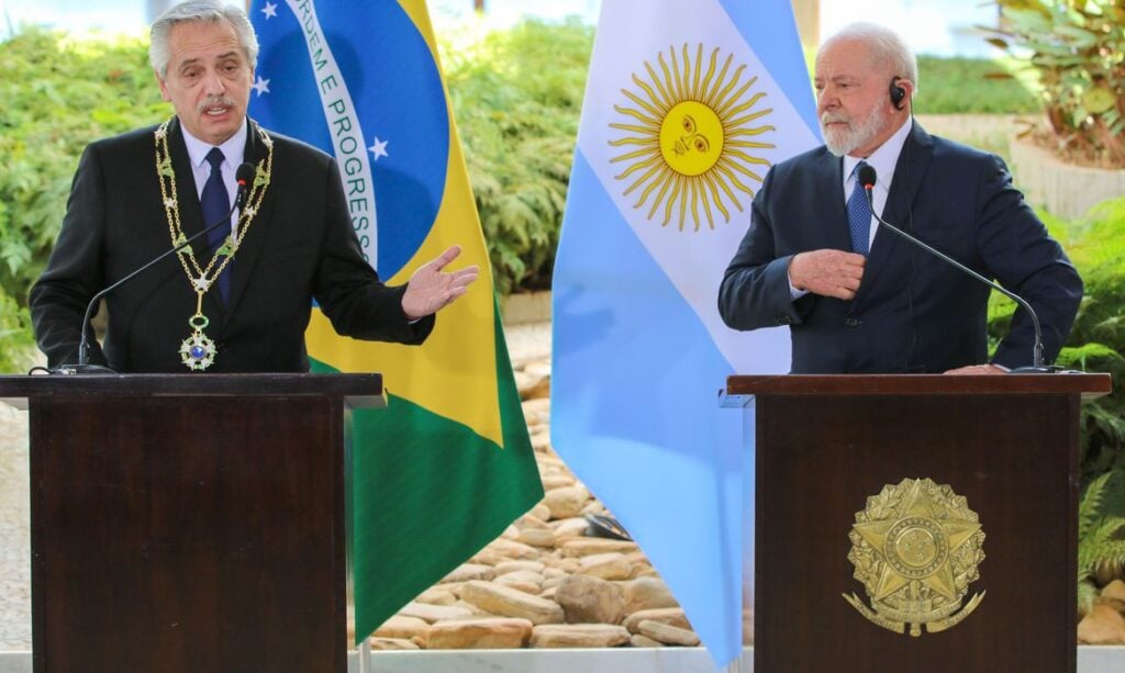 Imagem Ilustrando a Notícia: Brasil e Argentina adotam ações conjuntas para fortalecer aliança