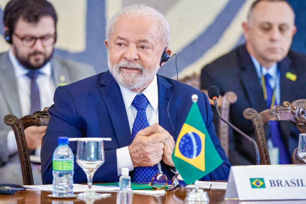 Imagem Ilustrando a Notícia: “Eu esperava”, diz Lula sobre aprovação da reestruturação ministerial