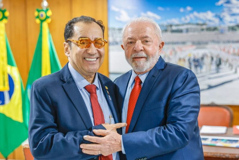 Imagem Ilustrando a Notícia: O bem-sucedido elo entre Lula e Caiado sob intermédio de Kajuru