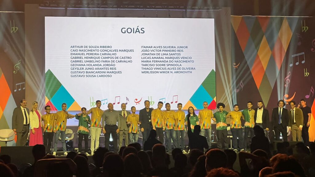 Imagem Ilustrando a Notícia: Aluno da rede de educação de Goiás é premiado em olimpíada nacional de matemática