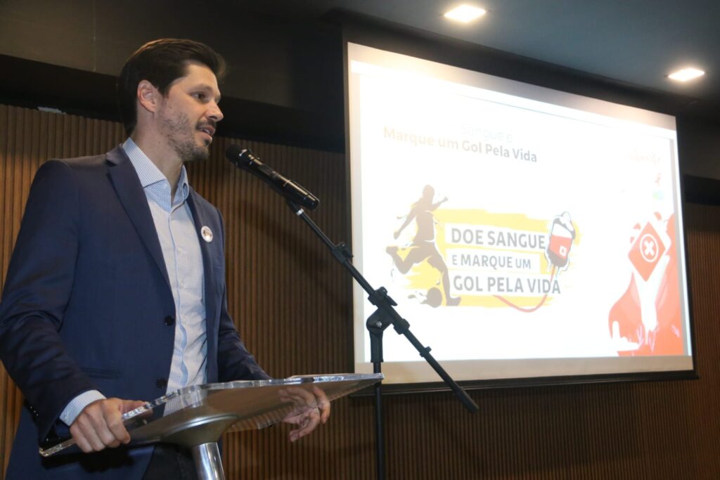 Imagem Ilustrando a Notícia: “Futebol tem poder de unir e salvar vidas”, diz Daniel Vilela em lançamento da campanha