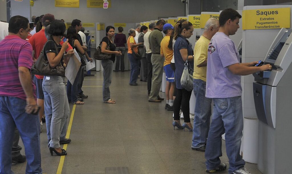 Imagem Ilustrando a Notícia: Número de devedores cresce 6,07% em Goiânia