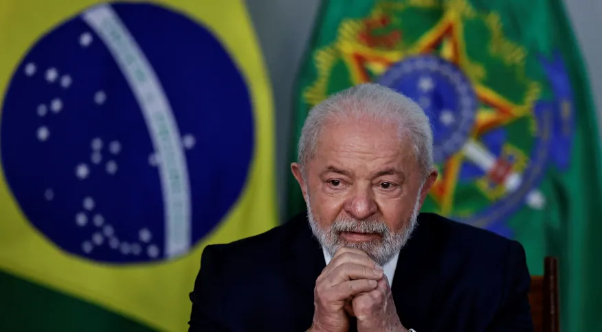 Imagem Ilustrando a Notícia: Lula cancela vinda a Rio Verde após não conseguir pousar