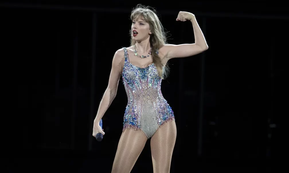 Imagem Ilustrando a Notícia: Após confusões e reclamações envolvendo cambistas, Procon RJ notifica T4F sobre venda de ingressos para show de Taylor Swift no Brasil