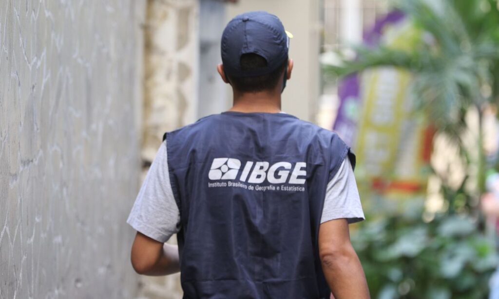 Imagem Ilustrando a Notícia: IBGE abre inscrições para processo seletivo com 148 vagas 