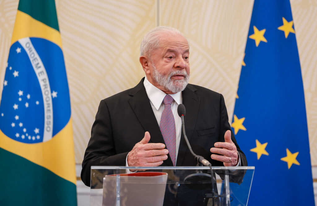 Imagem Ilustrando a Notícia: Lula agradece África pelo “que foi produzido nos 350 anos de escravidão”