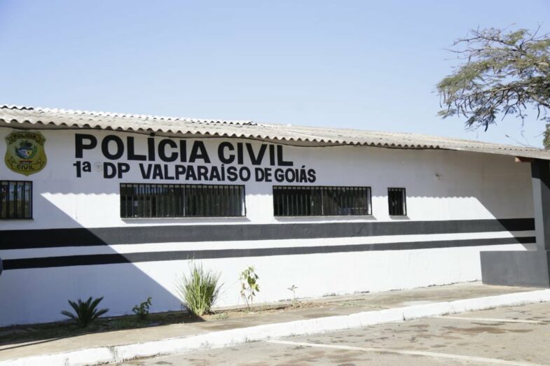Imagem Ilustrando a Notícia: Avô é preso suspeito de estuprar cinco netas em Valparaíso