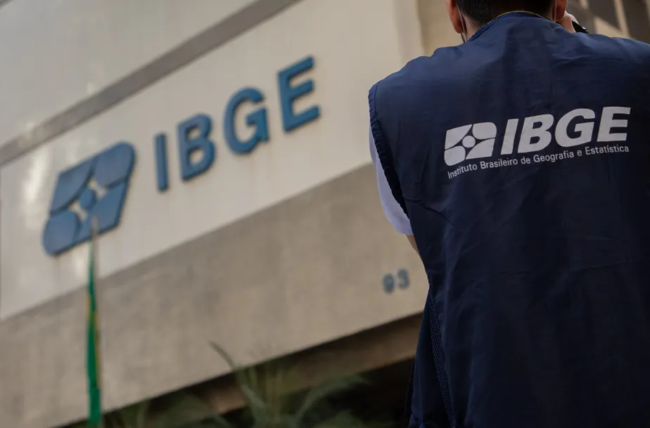 Imagem Ilustrando a Notícia: IBGE abre concurso com quase 900 vagas e salários que podem chegar até R$ 8,4 mil