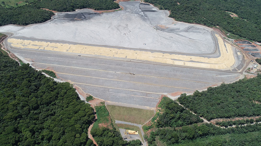 Imagem Ilustrando a Notícia: Acionado por engano, alerta de rompimento na barragem de Crixás faria parte de simulação em outra mineração