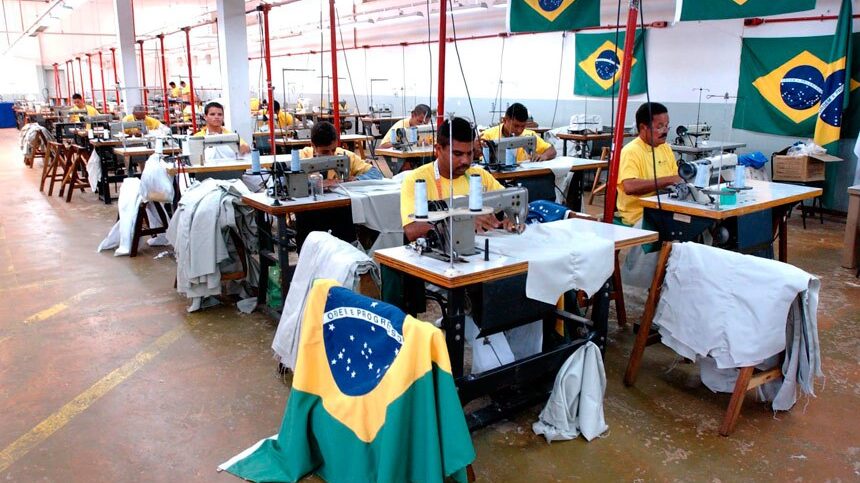 Imagem Ilustrando a Notícia: Governo busca convênio com empresas para oferta de vagas de trabalho a detentos de Goiás