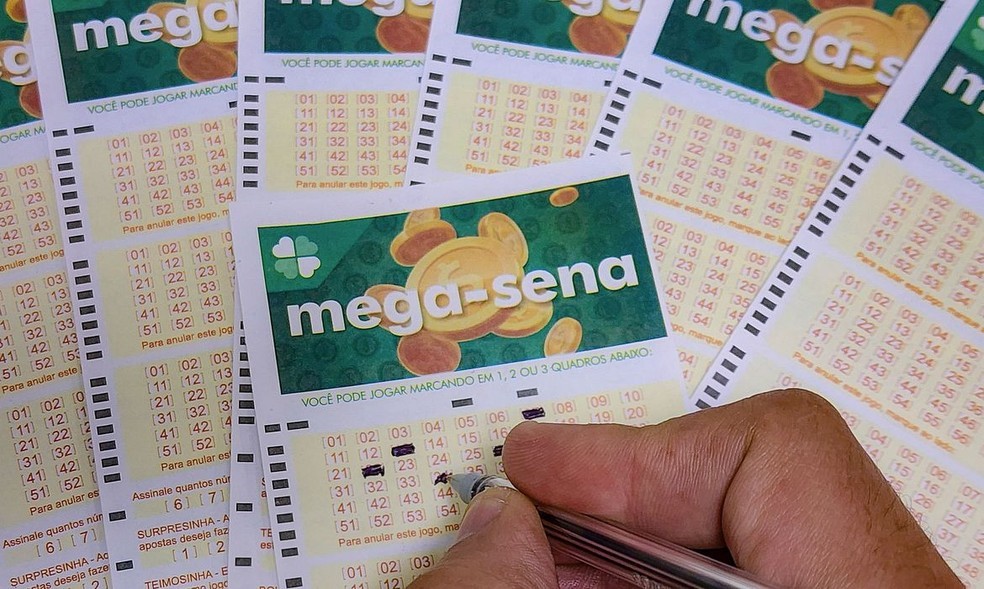 Imagem Ilustrando a Notícia: Onze goianos levam juntos R$ 280 mil de premiação na Mega Sena