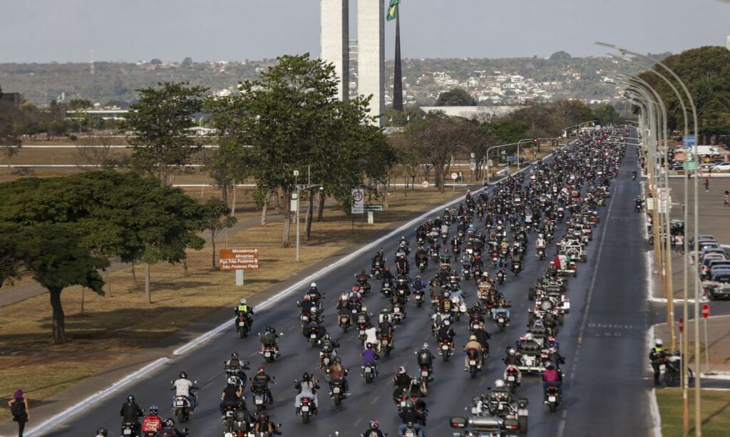 Imagem Ilustrando a Notícia: Maior evento de motos da América Latina lota vias de Brasília