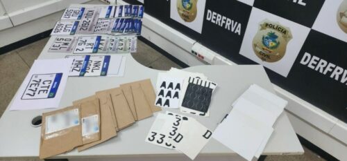 Imagem Ilustrando a Notícia: Suspeito de falsificação de placas veículares é preso pela Polícia Civil