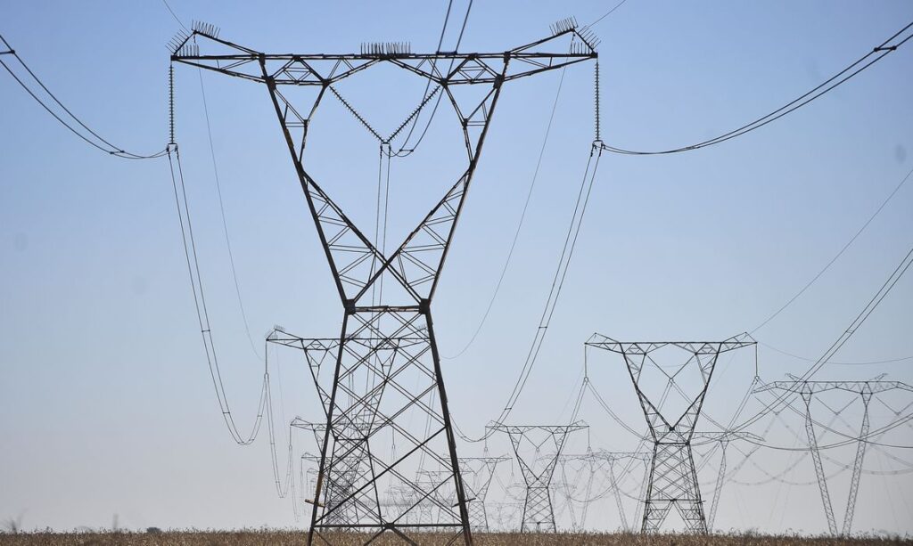 Imagem Ilustrando a Notícia: Queda de energia atinge diversas regiões do Brasil