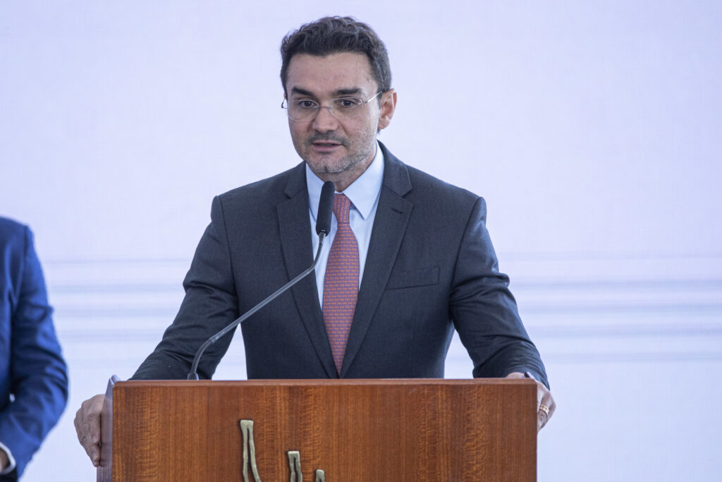 Imagem Ilustrando a Notícia: Celso Sabino toma posse como ministro do Turismo