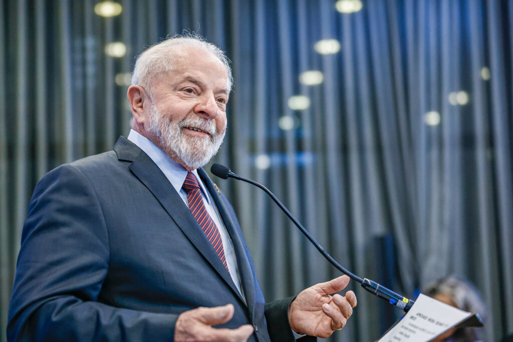 Imagem Ilustrando a Notícia: Estado brasileiro retomou sua capacidade de planejamento, diz Lula