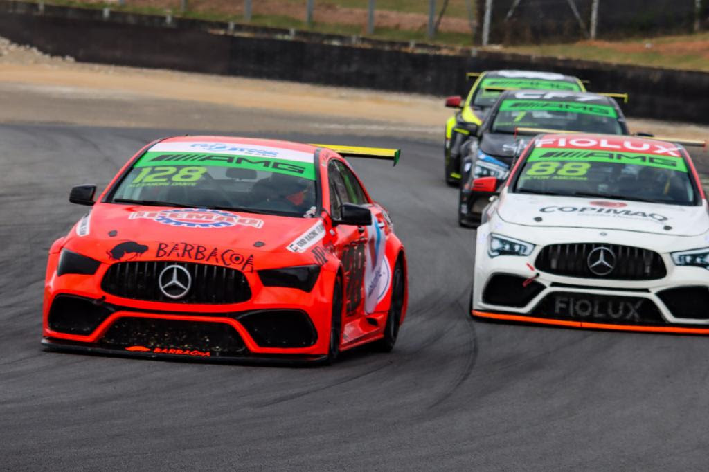 Imagem Ilustrando a Notícia: Em Goiânia, Grid Racing defende a liderança na AMG Cup