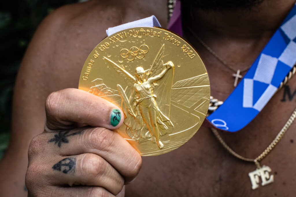 Imagem Ilustrando a Notícia: COB define valores das premiações para medalhistas olímpicos em Paris 2024 e Milão-Cortina 2026