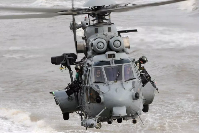 Imagem Ilustrando a Notícia: Helicóptero da Marinha cai em Formosa, Goiás