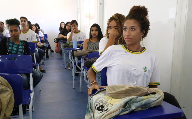 Imagem Ilustrando a Notícia: Mudanças no Ensino Médio ainda são desafios em Goiás