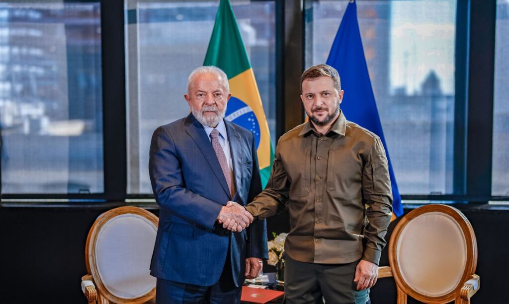 Imagem Ilustrando a Notícia: Lula e Zelensky tiveram “entendimento mútuo”, diz chanceler