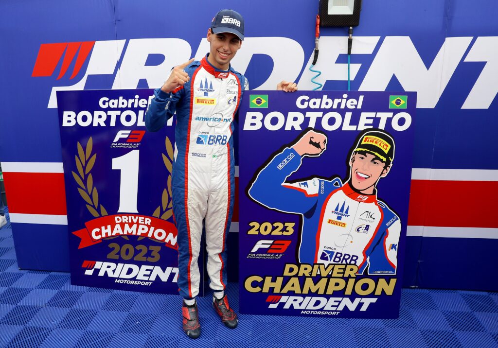 Imagem Ilustrando a Notícia: Gabriel Bortoleto é campeão da Fórmula 3 em Monza