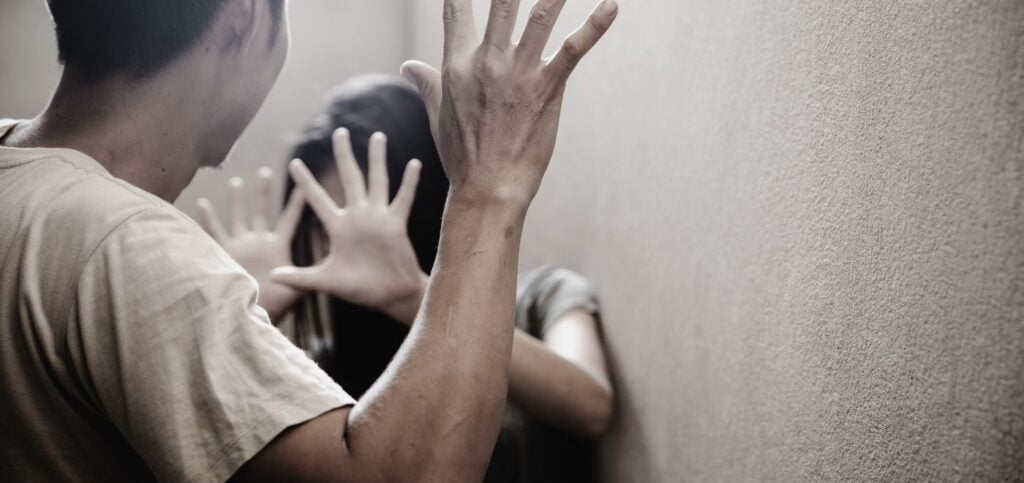 Imagem Ilustrando a Notícia: Nova lei garante auxílio-aluguel para mulheres em situação de violência doméstica