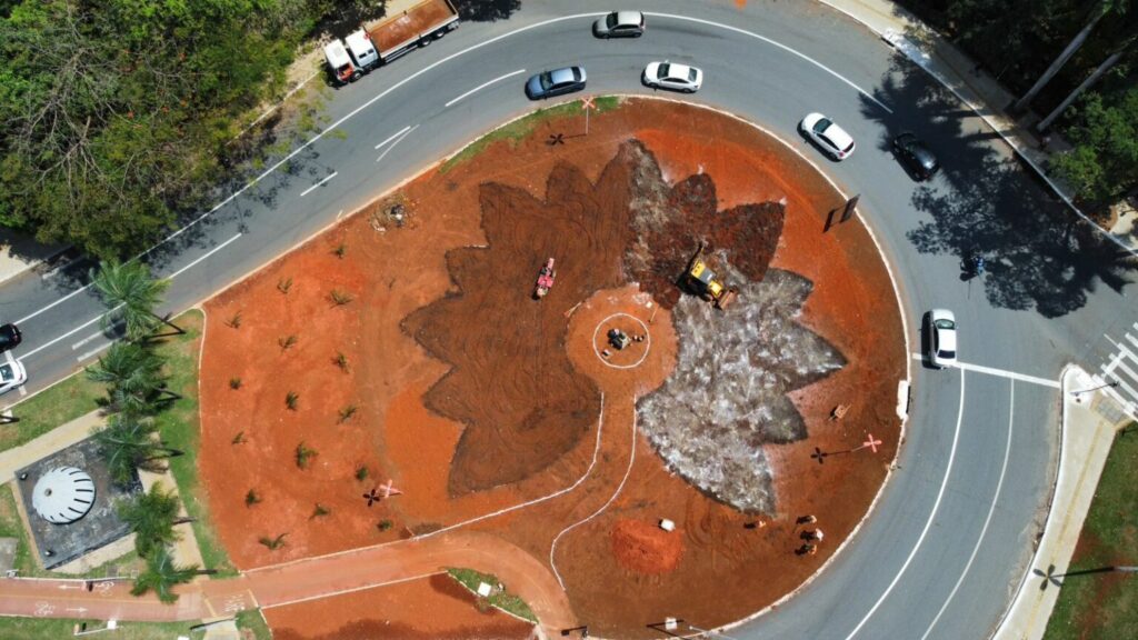 Imagem Ilustrando a Notícia: Prefeitura de Goiânia inicia implantação de novo paisagismo na Praça da Rua 26