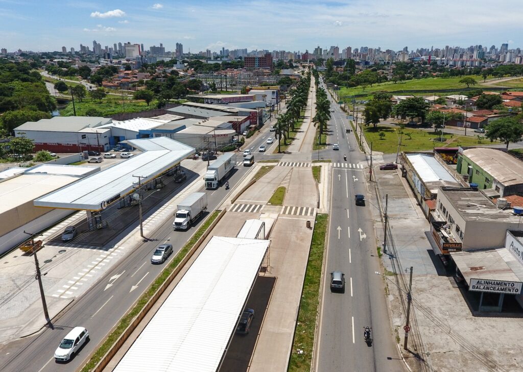 Imagem Ilustrando a Notícia: Prefeitura inaugura novo terminal do BRT com extensão total de 29 quilômetros