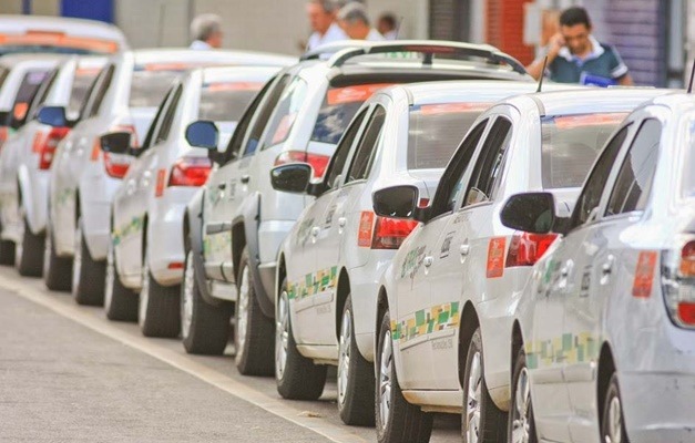 Imagem Ilustrando a Notícia: Goiânia tem processo seletivo para vagas rotativas de táxis