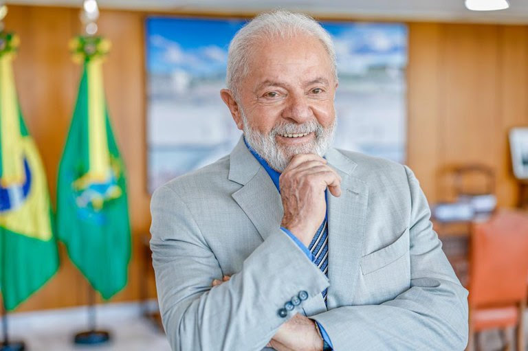 Imagem Ilustrando a Notícia: Cirurgia de Lula foi bem-sucedida, afirmam médicos