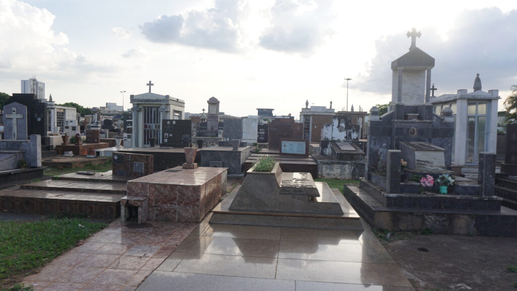 Imagem Ilustrando a Notícia: Goiânia prepara cemitérios para o Dia de Finados
