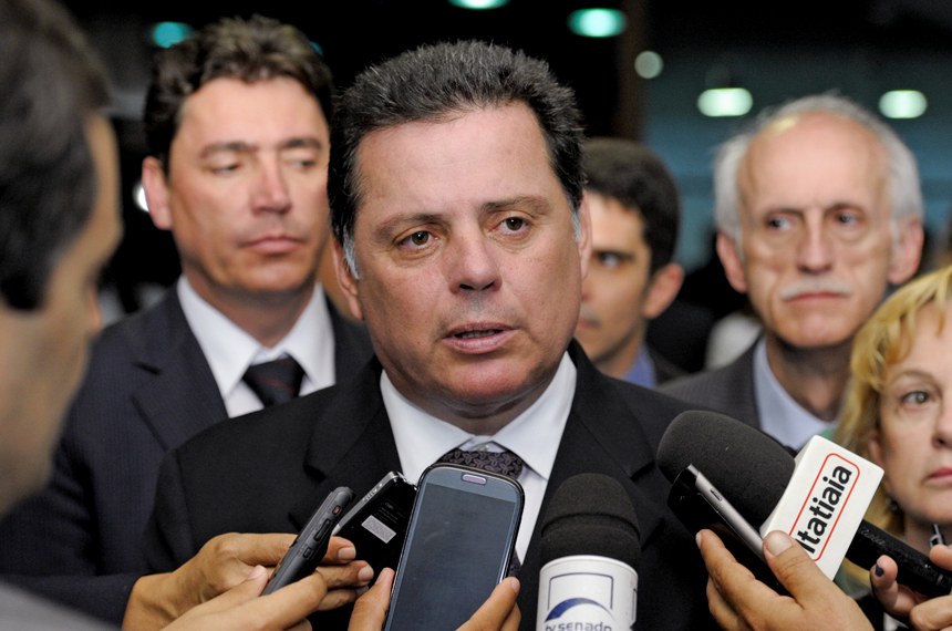 Imagem Ilustrando a Notícia: Marconi figura entre os favoritos de Aécio para presidir PSDB nacional