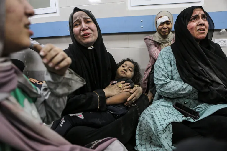 Imagem Ilustrando a Notícia: Ao menos 500 palestinos morrem em ataque à hospital de Gaza, diz ministério