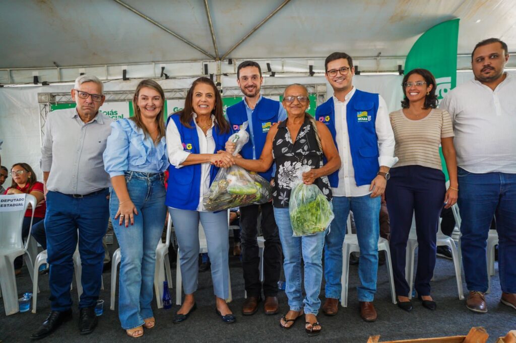 Imagem Ilustrando a Notícia: Governo de Goiás lança entregas do Programa de Aquisição de Alimentos em Formosa
