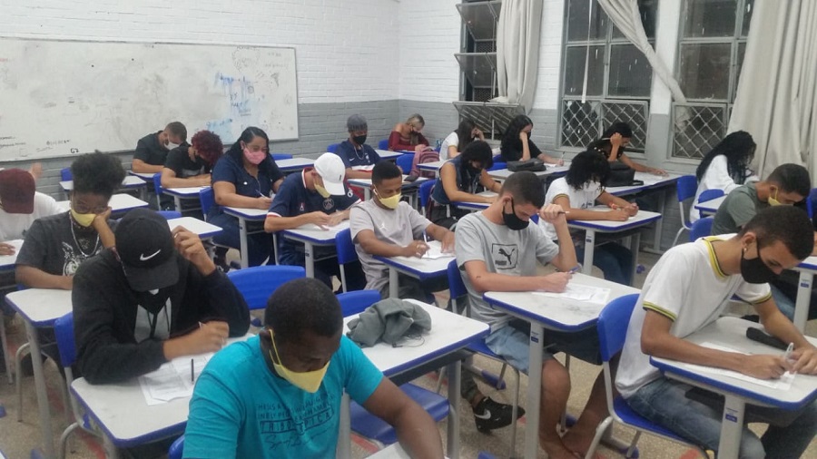 Imagem Ilustrando a Notícia: Greve de administrativos afeta 30% das escolas e CMEIs de Goiânia