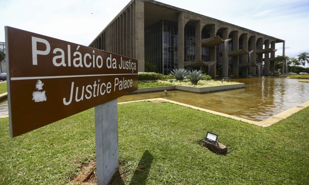 Imagem Ilustrando a Notícia: Ministério da Justiça destina R$ 109 mi para conter violência na Bahia