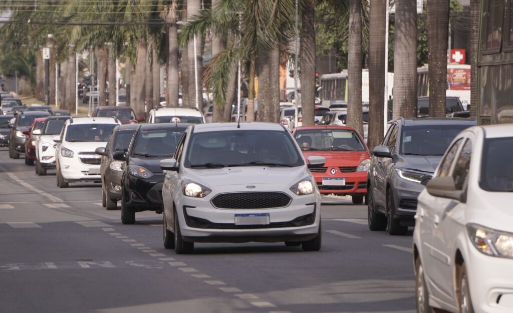 Imagem Ilustrando a Notícia: Quase 800 mil multas foram aplicadas em Goiânia de janeiro a outubro