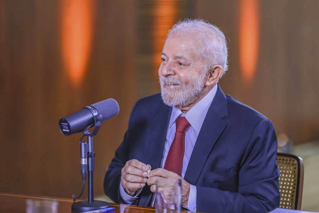 Imagem Ilustrando a Notícia: Lula espera que acordo seja caminho para paz entre Israel e Palestina