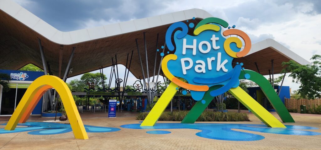 Imagem Ilustrando a Notícia: O que fazer no Hot Park durante as férias