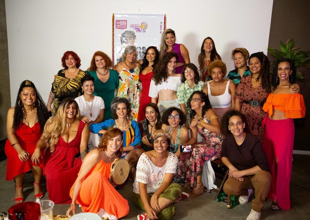 Imagem Ilustrando a Notícia: Mulheres na Roda de Samba celebra a força e a diversidade feminina na cultura goianiense