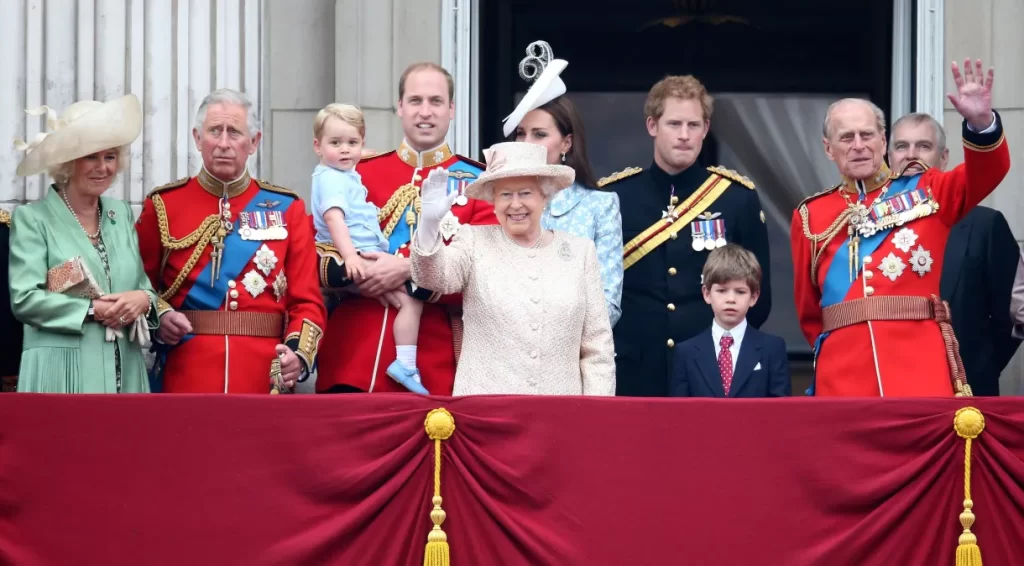 Imagem Ilustrando a Notícia: Entenda os motivos para considerar a família real britânica uma espécie de culto