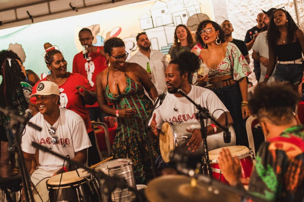 Imagem Ilustrando a Notícia: Roda de Samba Macumbb traz a celebração dos tambores para Goiânia