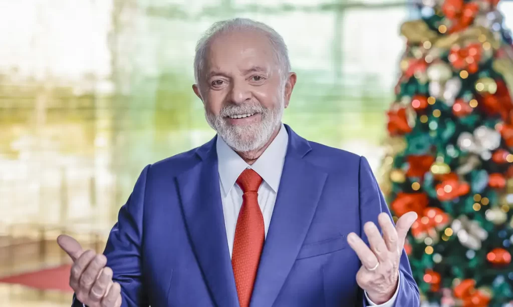 Imagem Ilustrando a Notícia: Lula destaca conquistas e apela por paz em pronunciamento de Natal