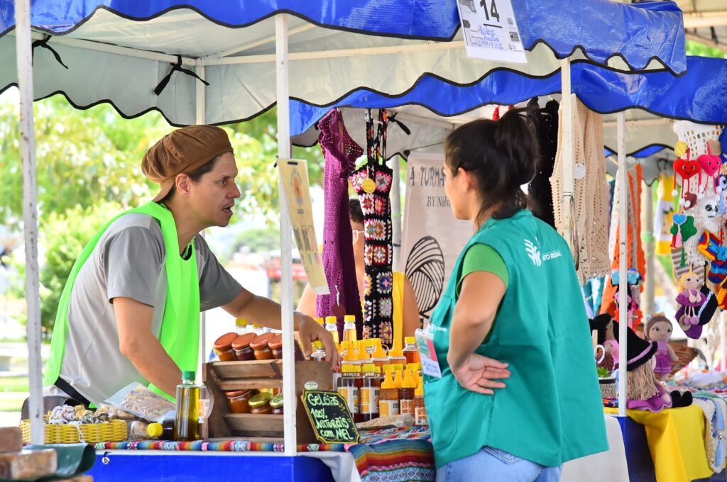 Imagem Ilustrando a Notícia: Prefeitura de Aparecida recebe feira com produtos da agricultura familiar nesta quarta (6)