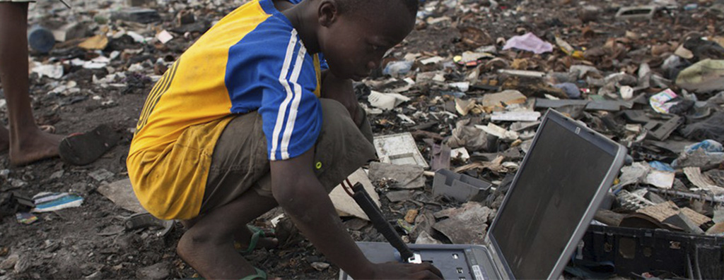 Imagem Ilustrando a Notícia: Desafios e impactos do descarte inadequado de resíduos eletrônicos em Agbogbloshie, Gana