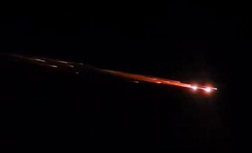 Imagem Ilustrando a Notícia: Clarão visto no céu de estados do Nordeste pode ser de restos de foguete chinês lançado em 2018